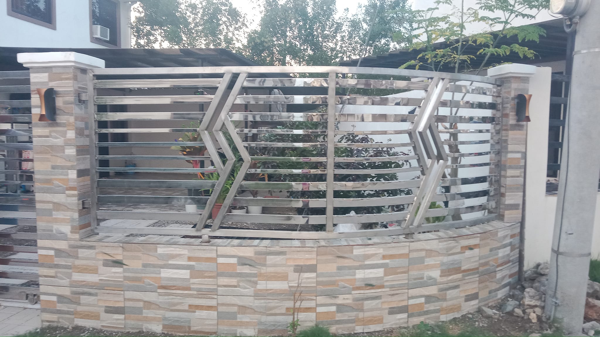 Stainless Gate