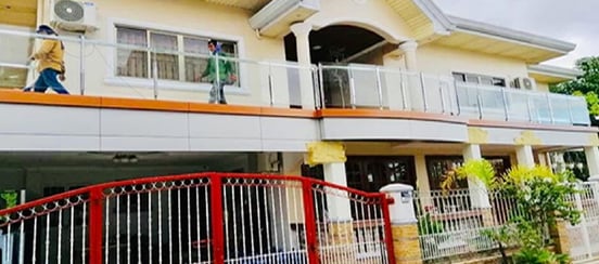gatewalk-ayala